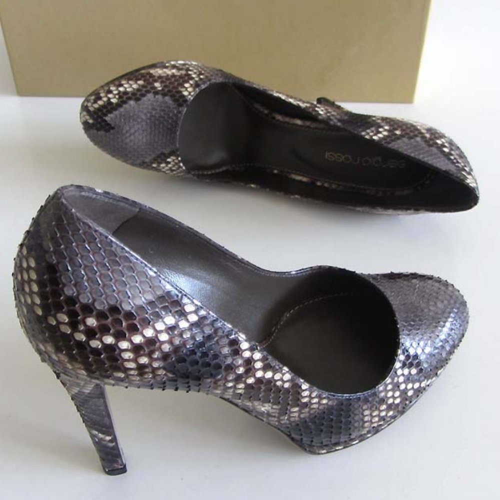 Sergio Rossi Exotic Python Platform Pumps 36 /6 Us - image 6